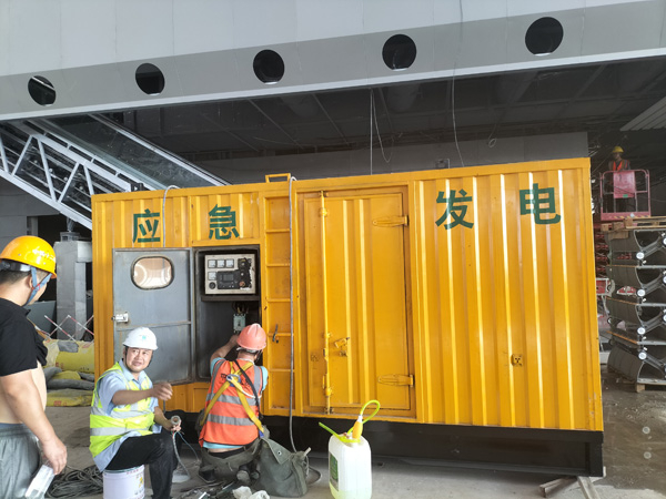 潮阳怎样判断空气滤清器是否需要更换？